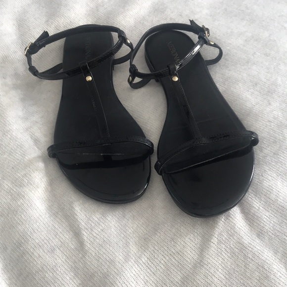 Sandals - Picture 3 of 5